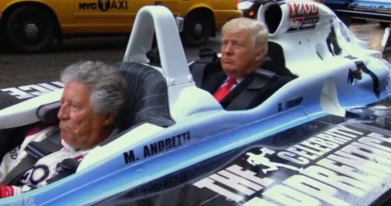 جولة لدونالد ترامب على متن سيارة إنديكار مع ماريو اندريتي
